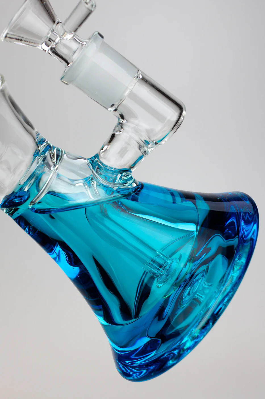 Genie Showerhead Glass Beaker Bong with Liquid Cooling Freezer - Image 8